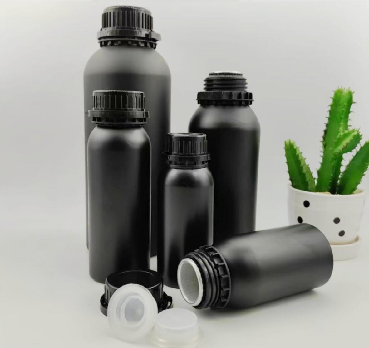 2024 high quality black aluminum essential oil bottle 50ml 100ml 200ml 250ml 300ml 500ml 1000ml   wholesale