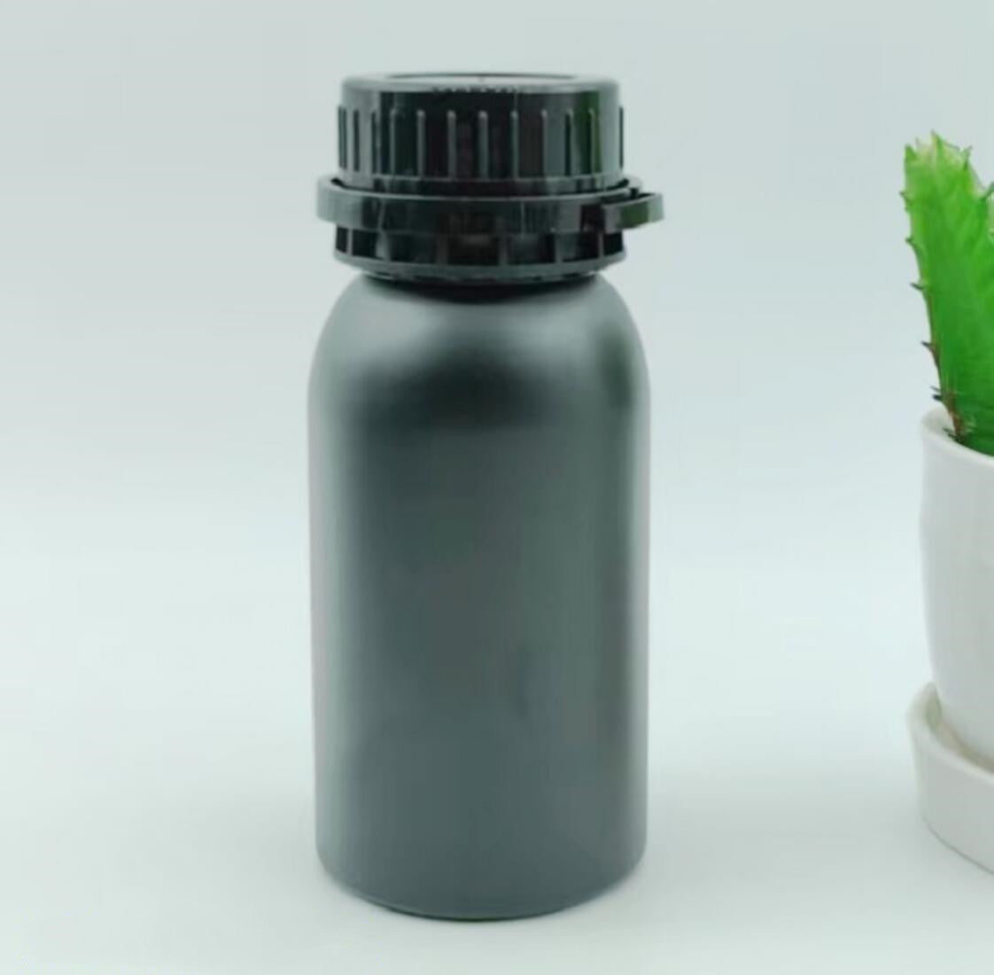 2024 high quality black aluminum essential oil bottle 50ml 100ml 200ml 250ml 300ml 500ml 1000ml   wholesale