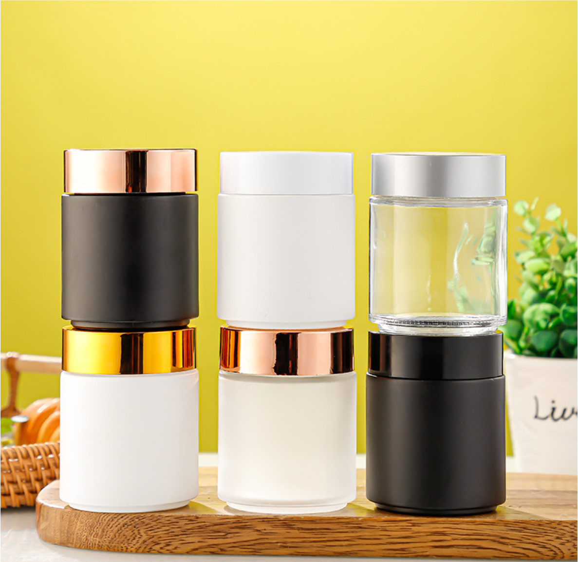 2024 hot selling skin care package round cosmetic frosted glass cream jar with lid wholesale